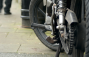 Photographie d'un "deux-roues" motorisé