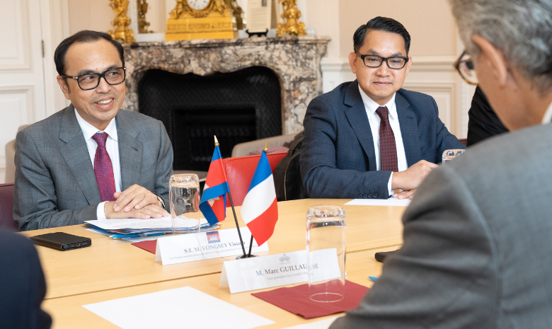 delegation cambodge 3.png
