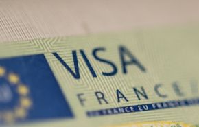 photographie partielle d'un visa français