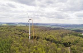 Photographie d'une éolienne