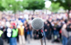 Photo d'un rassemblement en plein air
